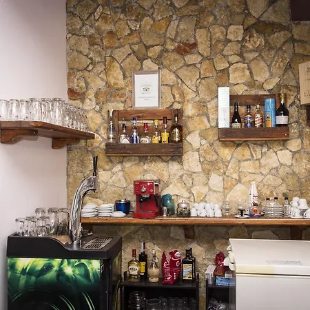 Alojamento de Acomodação e Pequeno-almoço Il Ristoro Del Viandante 2*